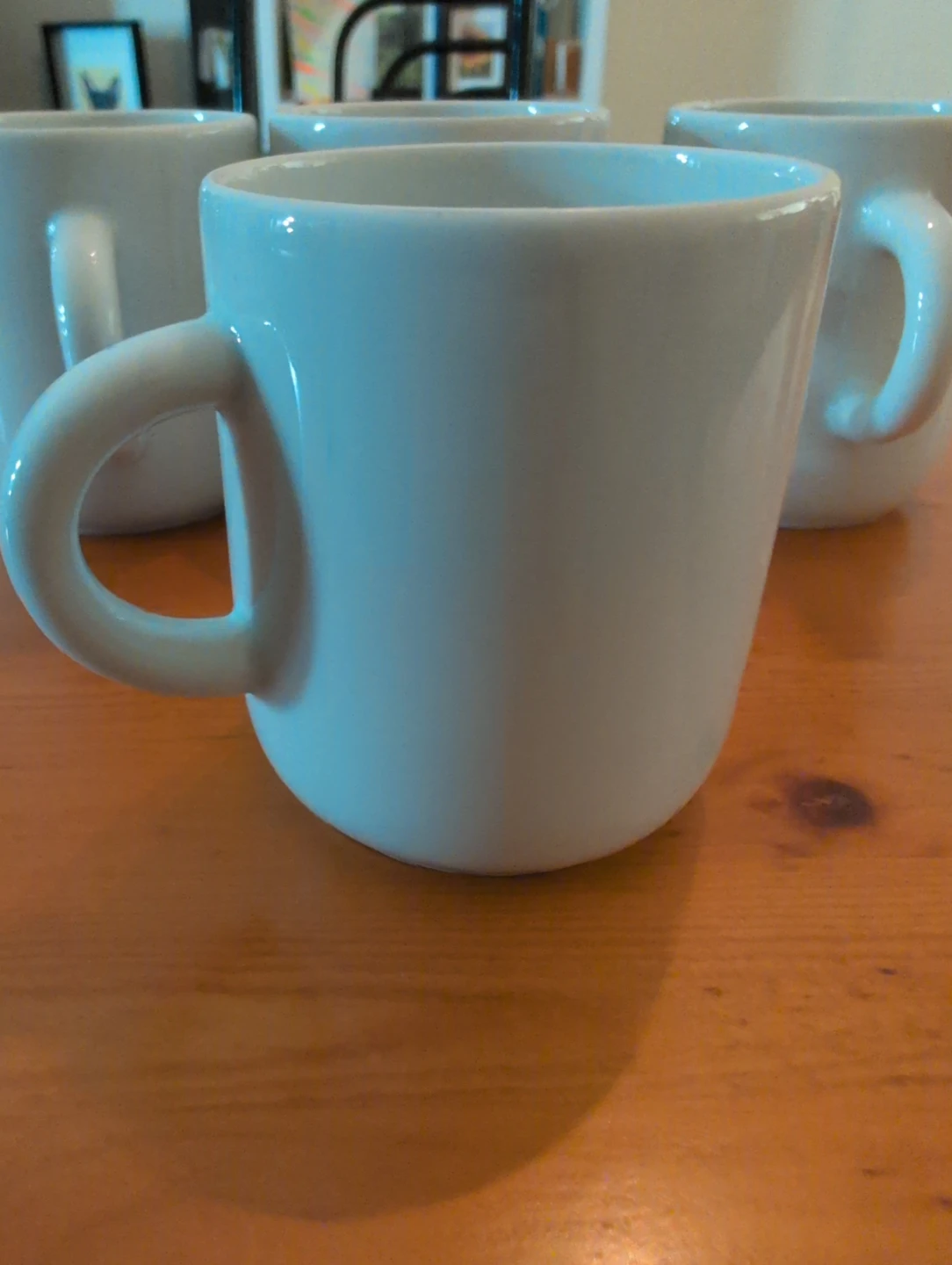 Set of 4 white ceramic mugs - photo 2