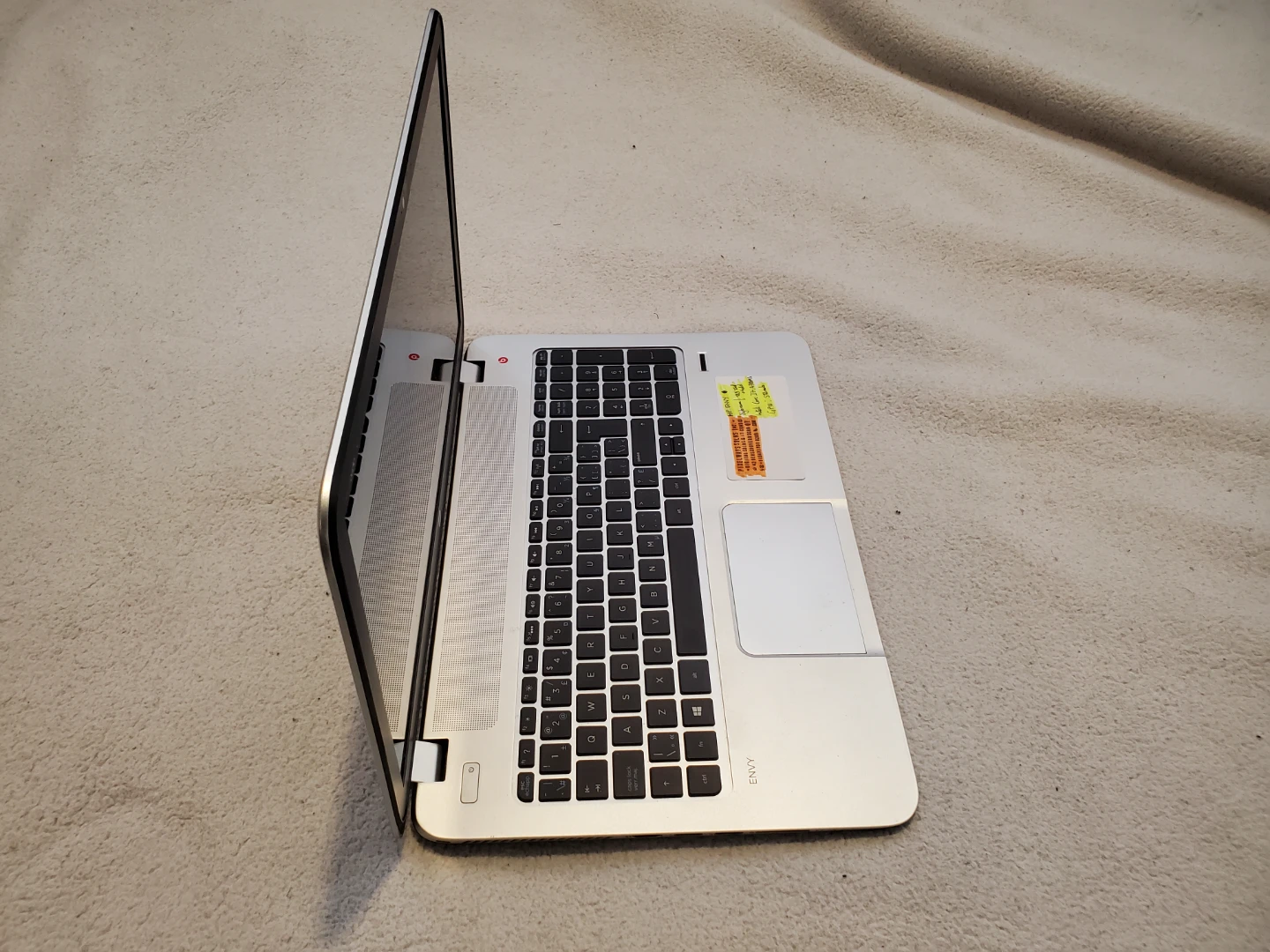 HP Envy Laptop - photo 3