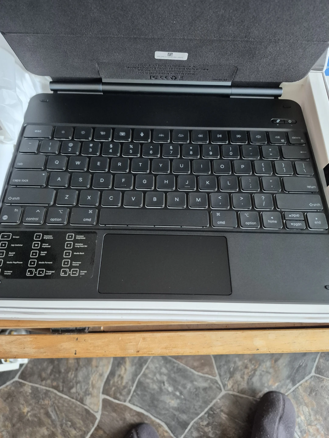 Edge iPad air 13 Keyboard Case w/ Trackpad - photo 4