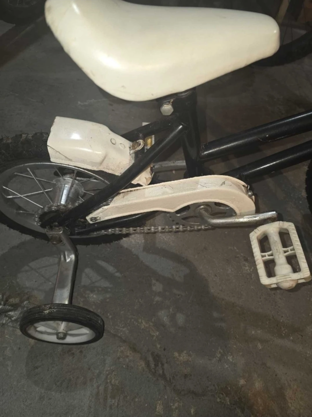 Kids' Bike with Training Wheels - photo 3