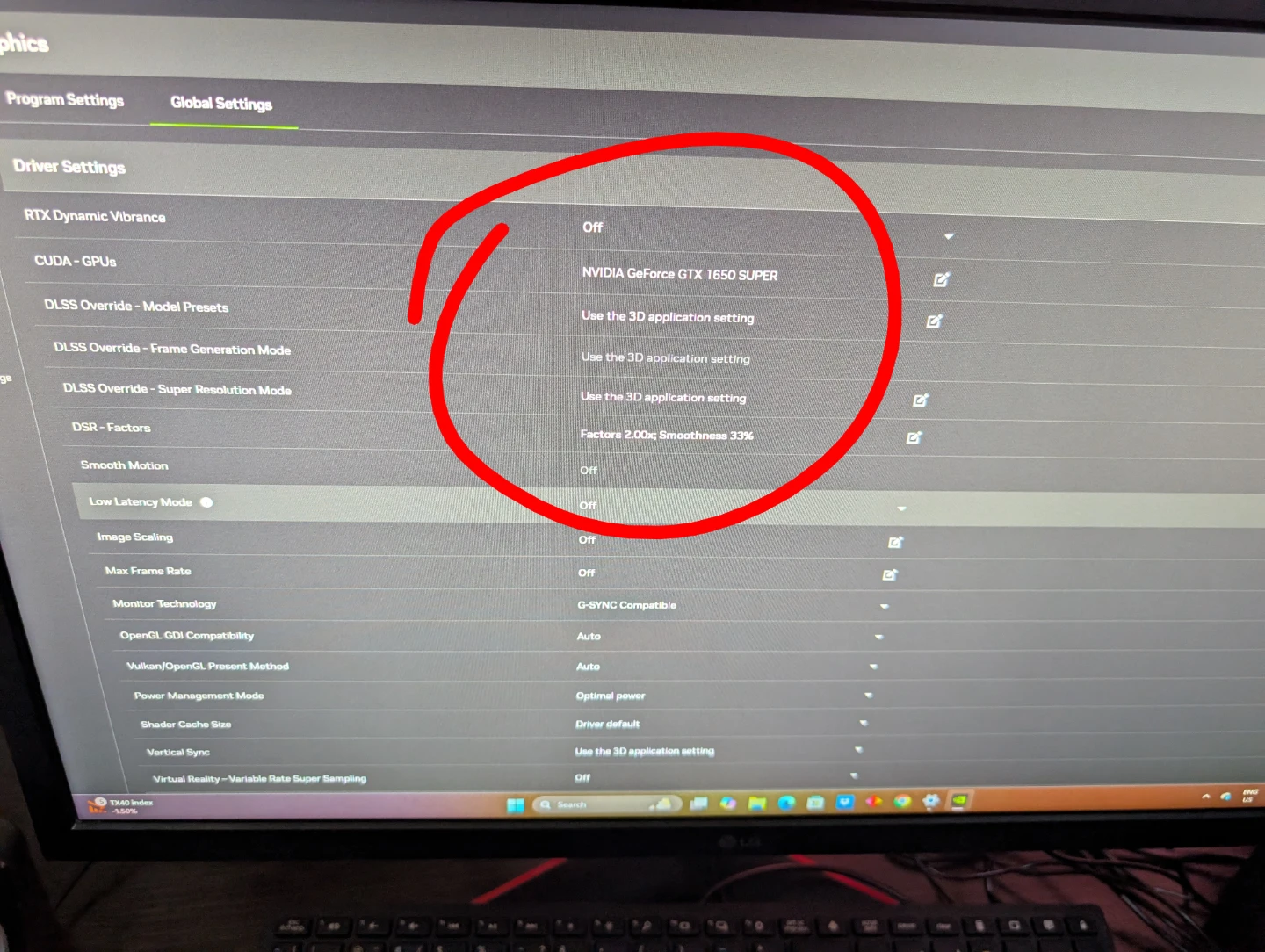 Gaming Desktop and Monitor - i5-10400F GTX 1650 Super | 16GB RAM - photo 3