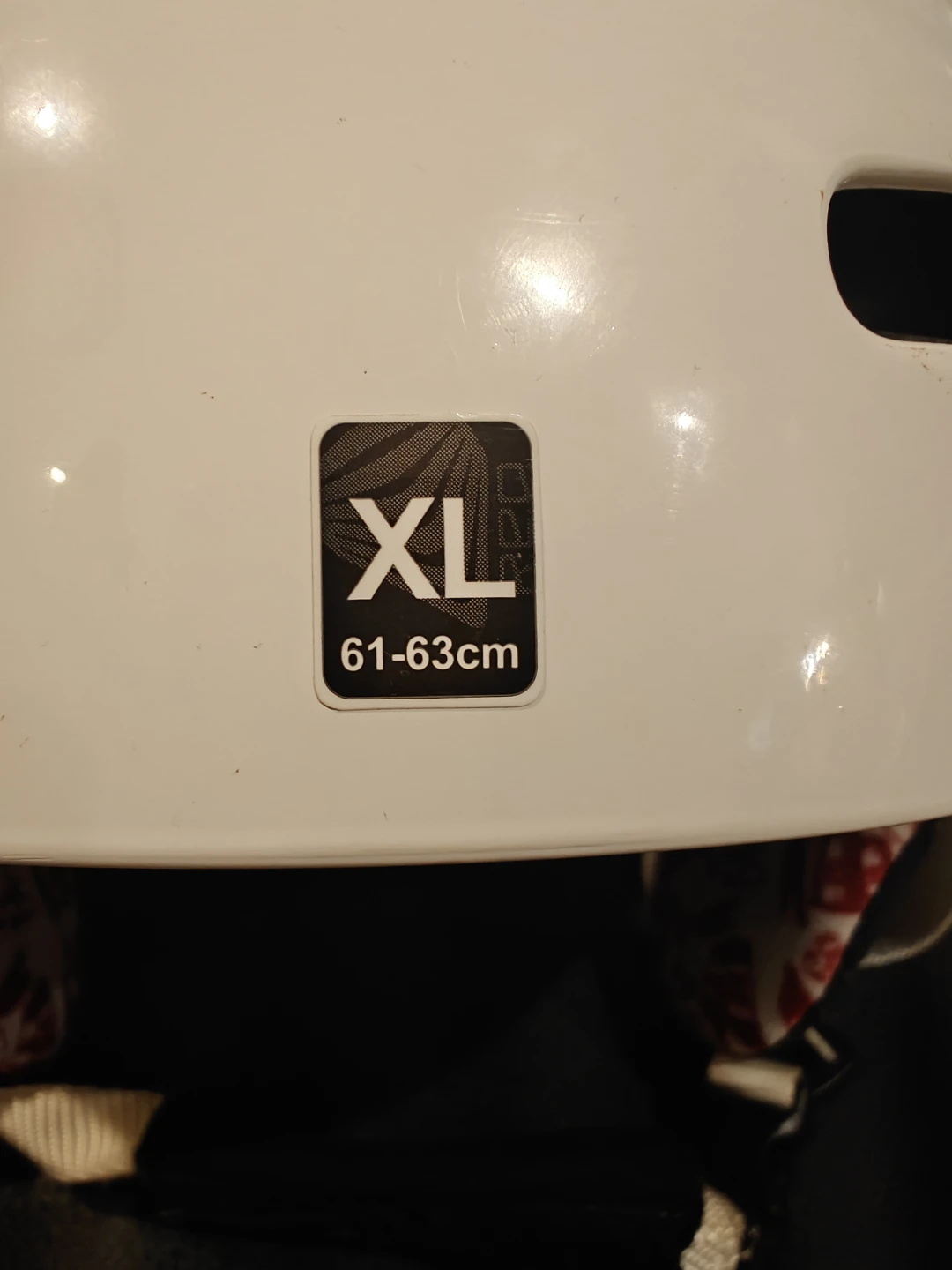 Snowboard/ski/snow/skate helmet XL - photo 3