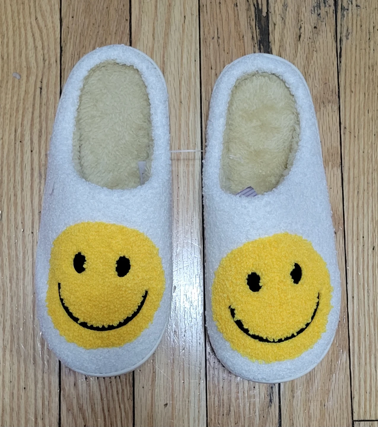 Smiley Face Slippers - Size 5-6