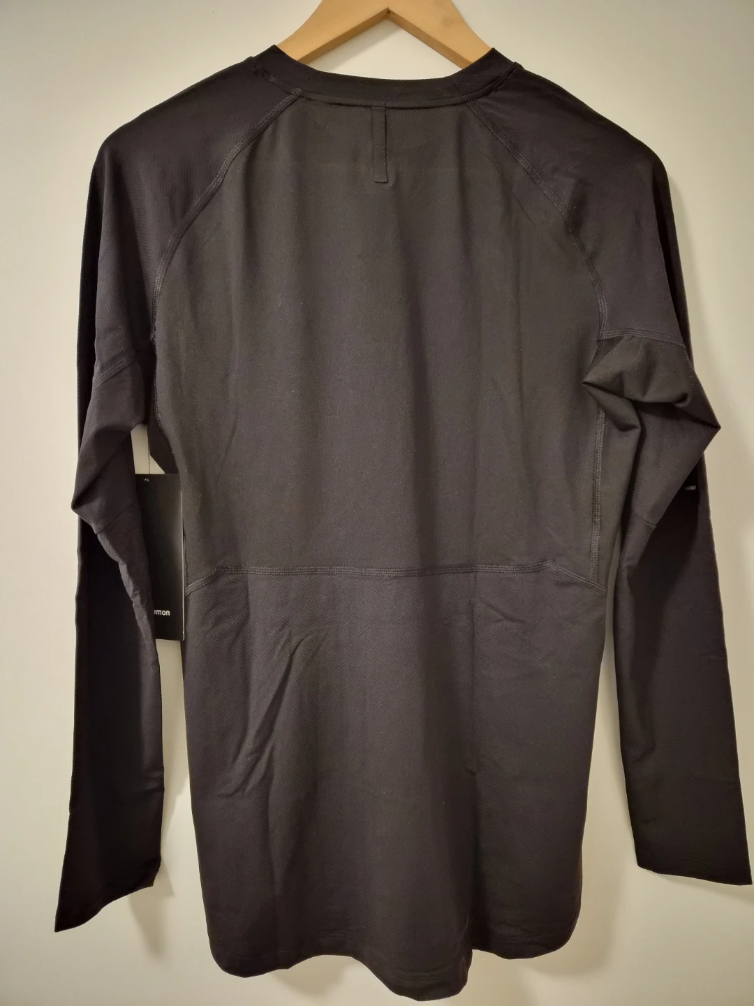 Lululemon Tough Train Long Sleeve - Size S - photo 2