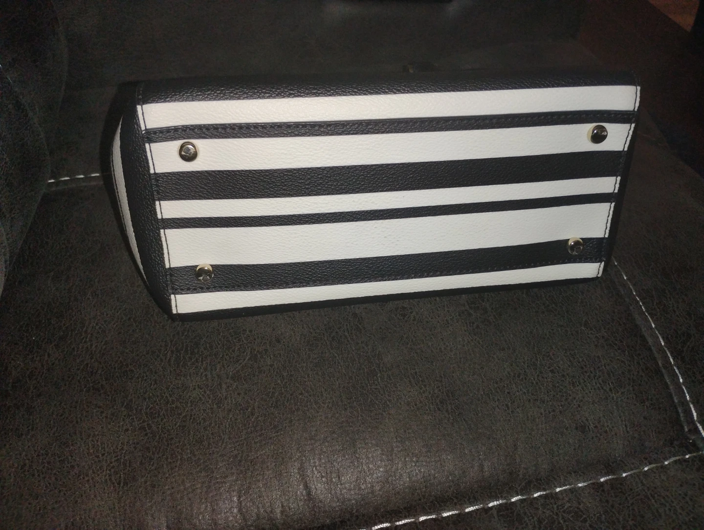 Kate Spade Black & White Striped Handbag 🥕 - photo 2