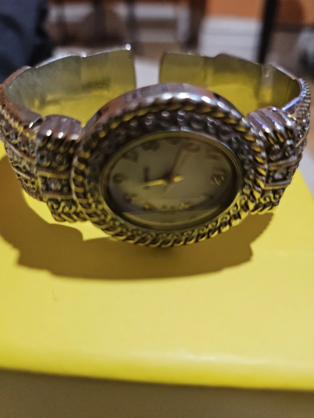 Accutime Bangle Watch - photo 3