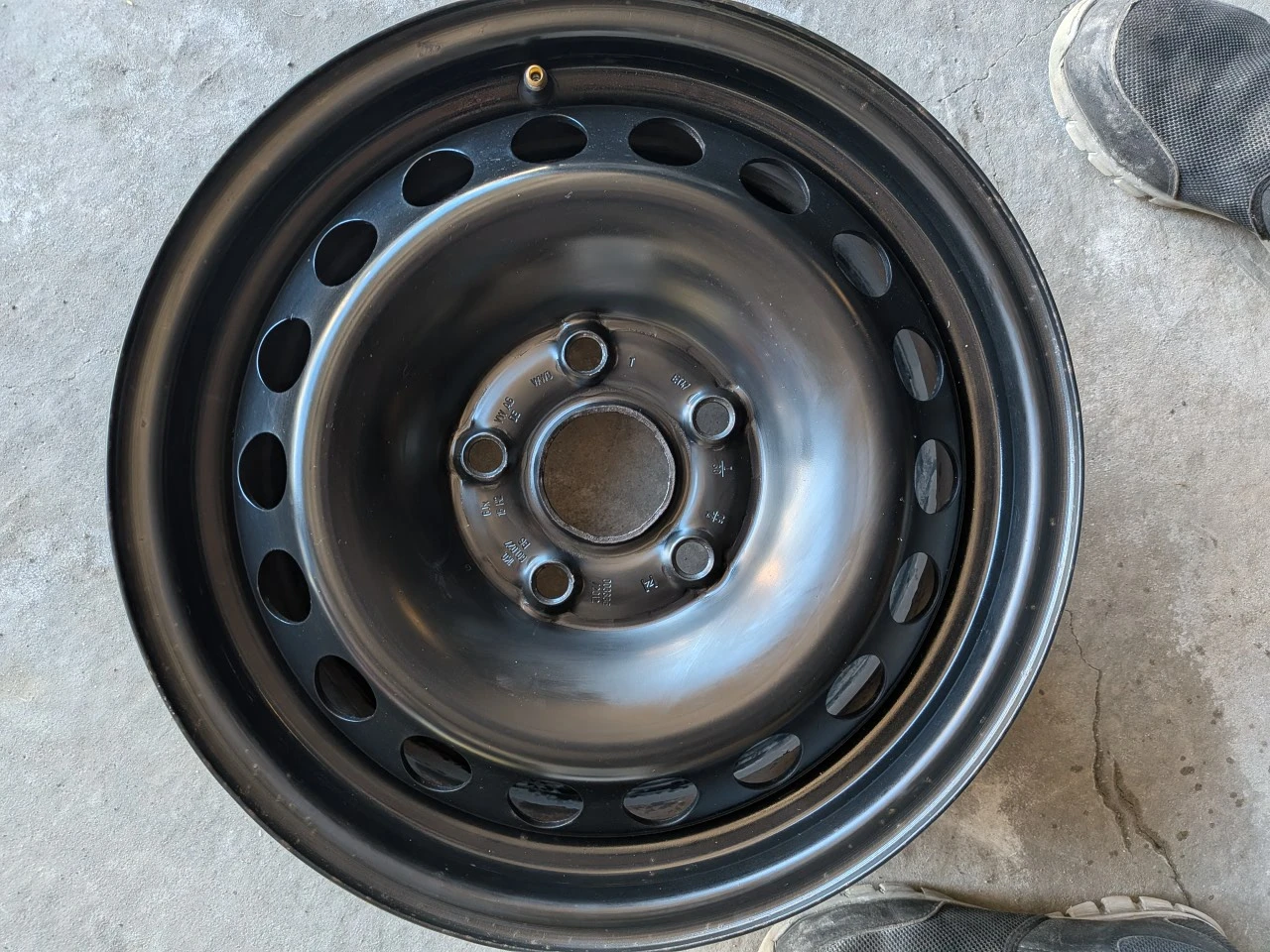 Steel Wheel Rim 15 inch 6Jx15 H2 - photo 2