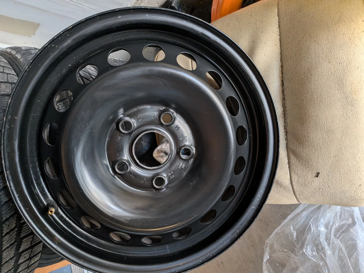 Steel Wheel Rim 15 inch 6Jx15 H2 - photo 5