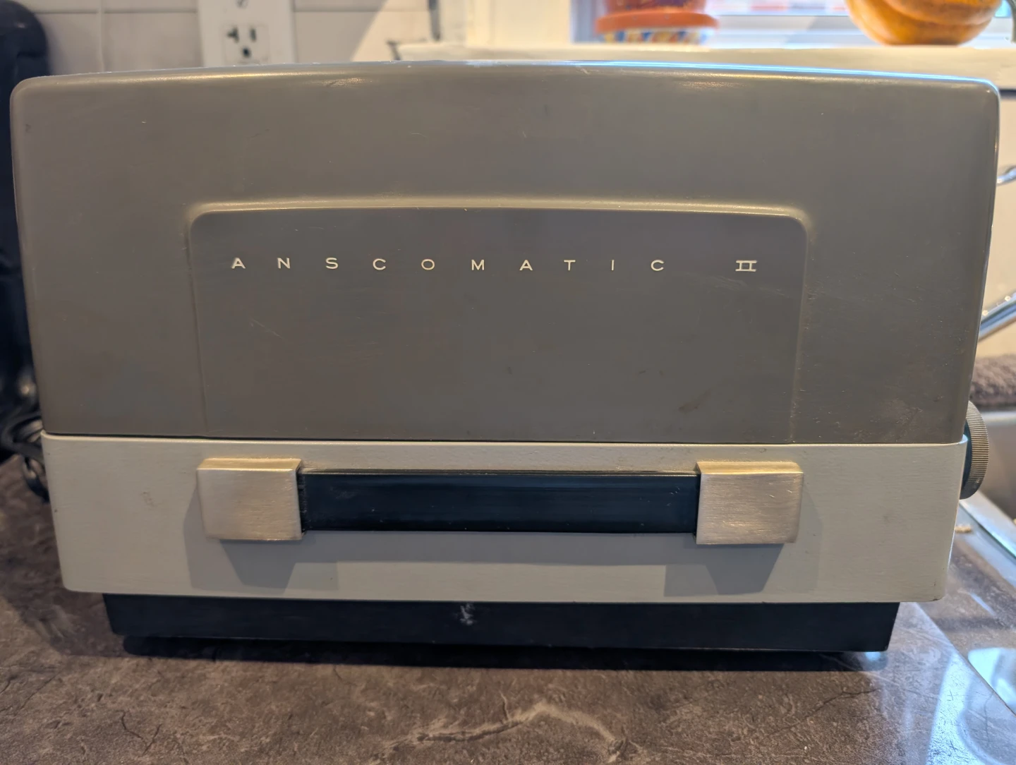 Anscomatic II Slide Projector