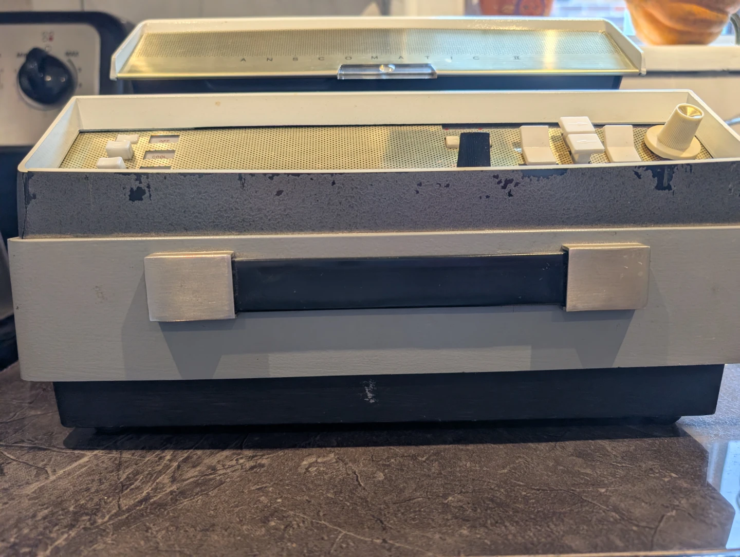 Anscomatic II Slide Projector - photo 2