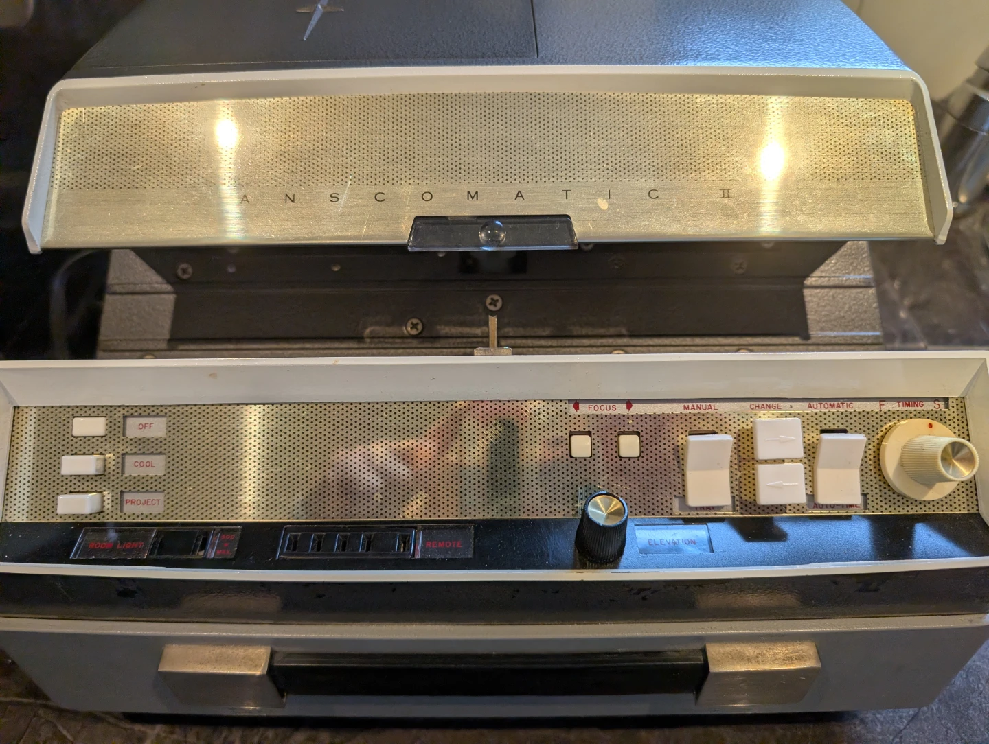Anscomatic II Slide Projector - photo 3