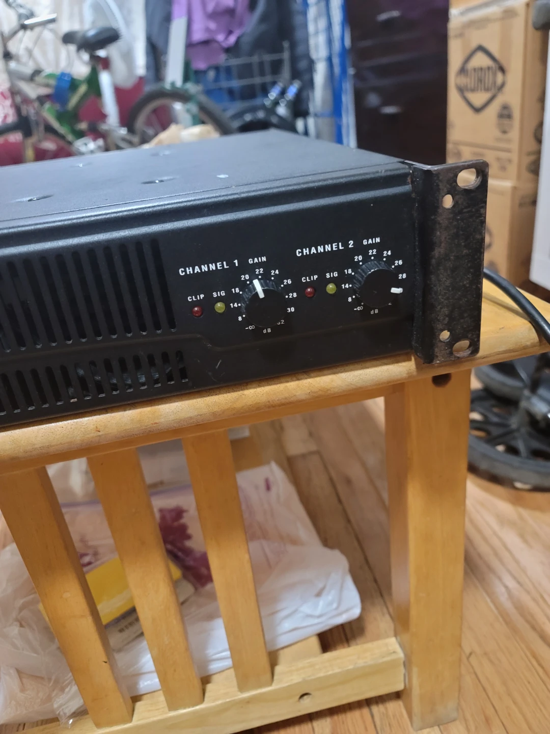 QSC RMX1450 2-CHANNEL POWER AMPLIFIER 1400w (450w x 2)
