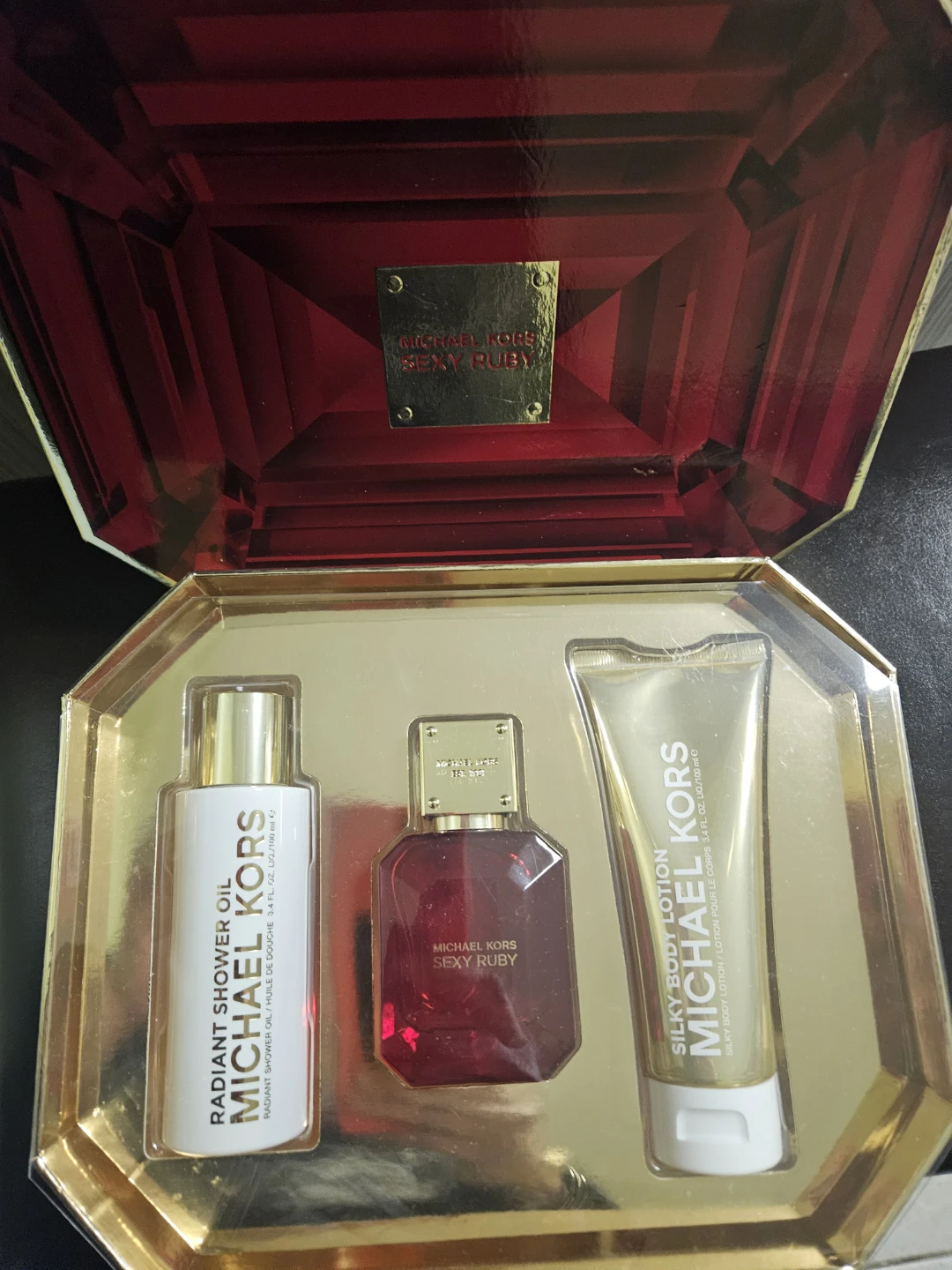 Michael Kors Sexy Ruby 3-Piece Gift Set