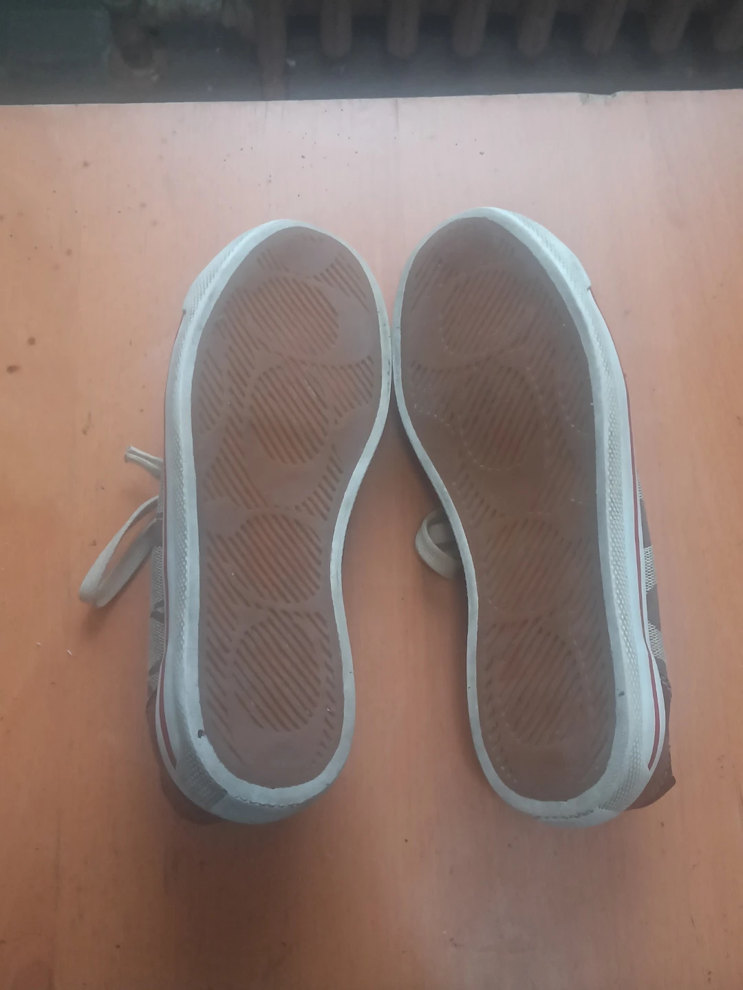 Coach shoes (size 6) - photo 4