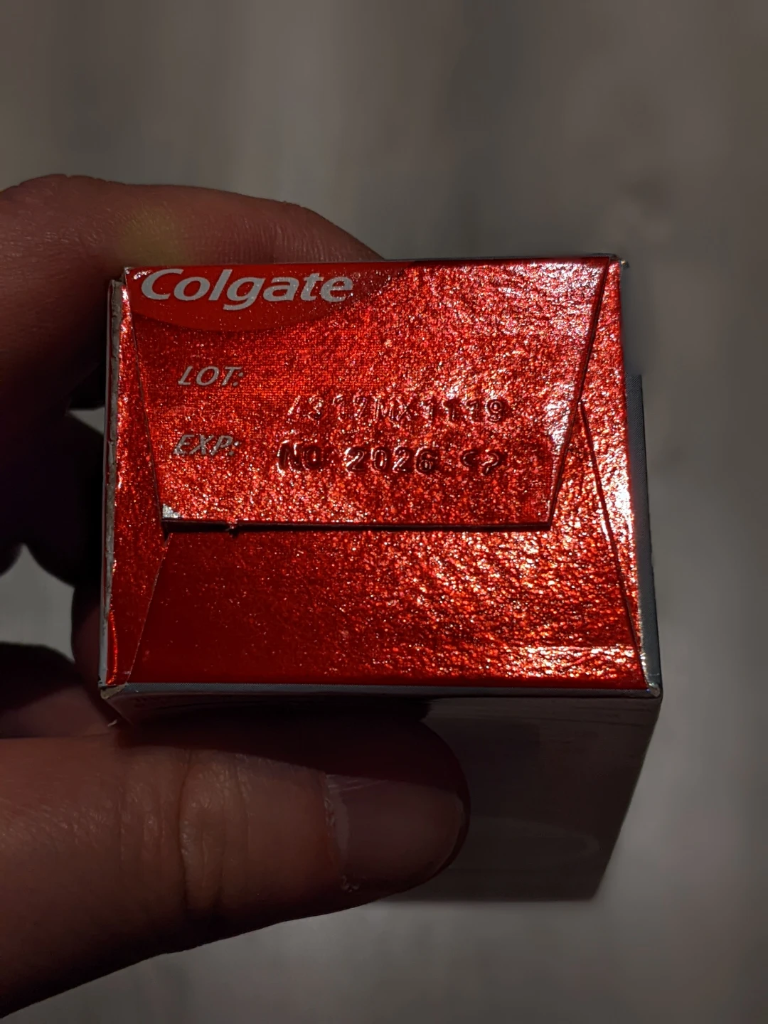 Colgate whitening toothpaste - photo 2