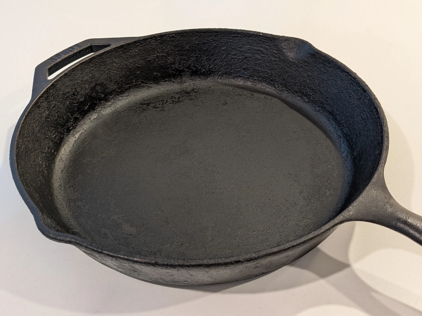 12" Lodge Cast Iron Frying Pan, preseasoned - photo 4