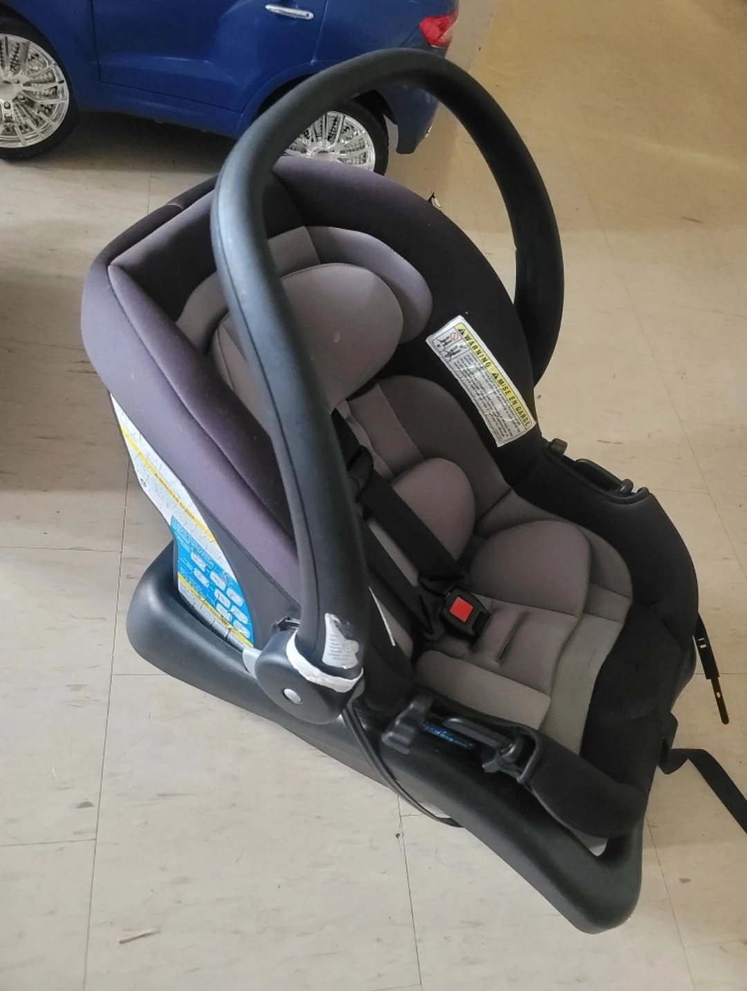 Safety 1st Infant Car Seat - photo 2