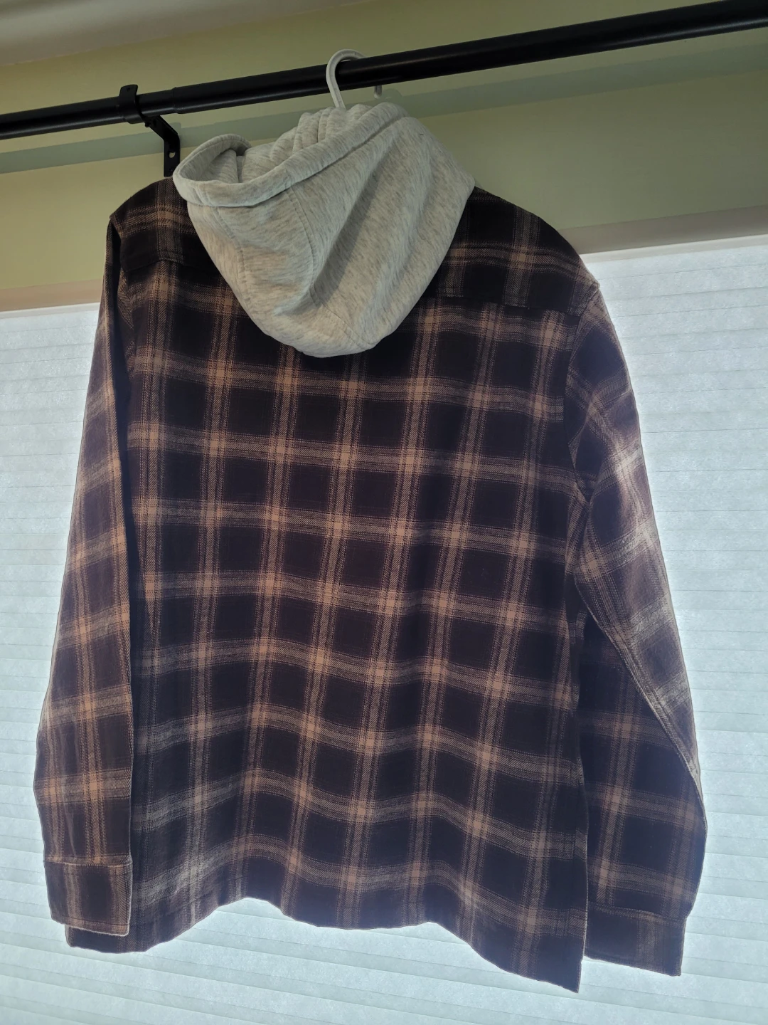 NEW Plaid Hooded Flannel Shirt - photo 4