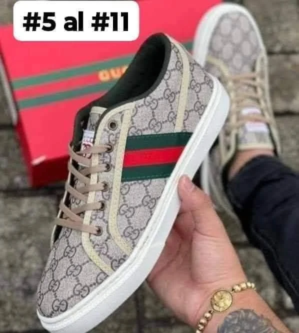 Louis Vuitton Sneakers - photo 2