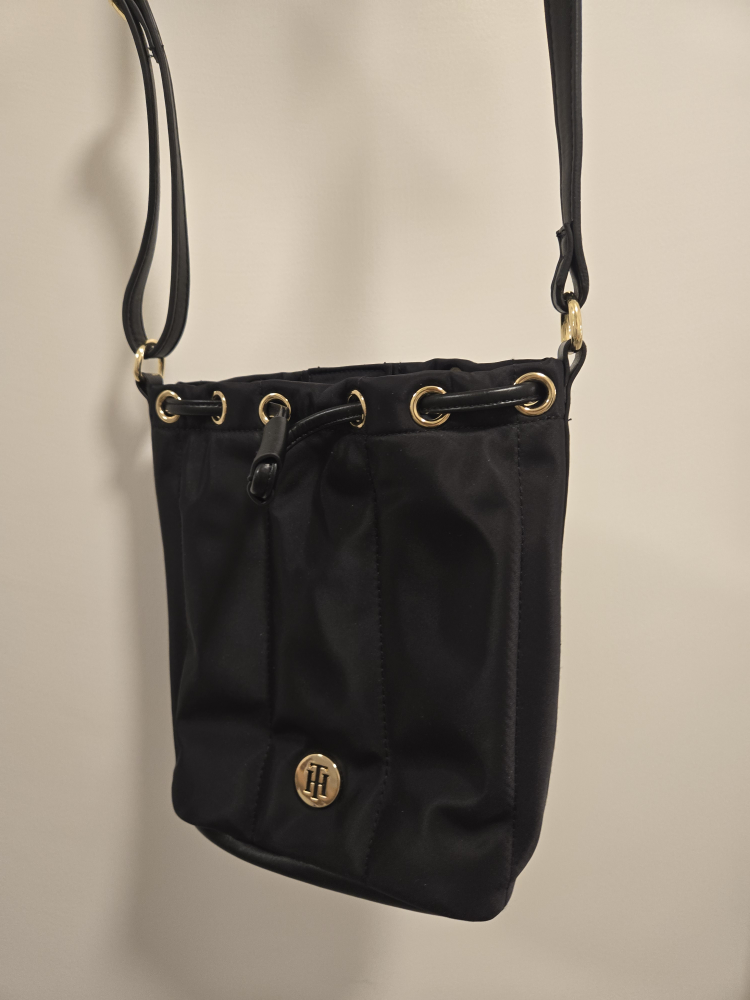 Black Tommy Hilfiger Crossbody Side Bag Fashion Clothing