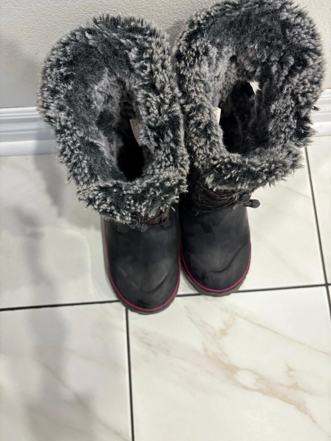 Bogs Winter Boots Size 8