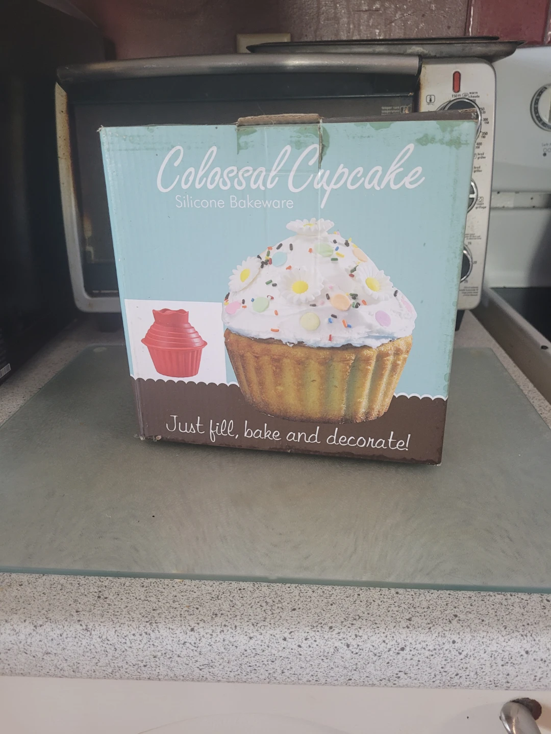 Colossal Cupcake Silicone Bakeware Set 🥕
