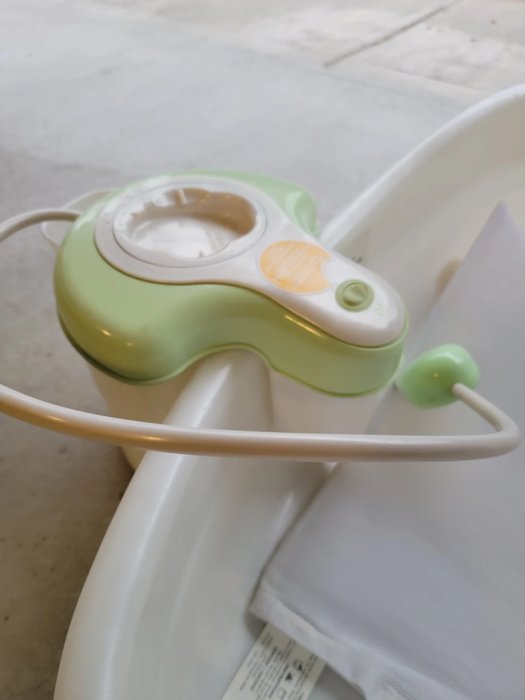 Baby Bath Tub with Sling and Water Circulation - photo 2