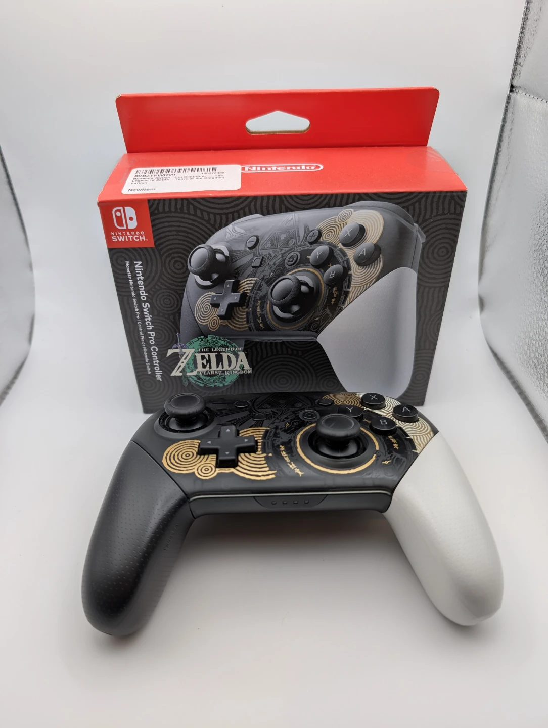 Nintendo Switch Pro Controller - Tears of the Kingdom Ed.