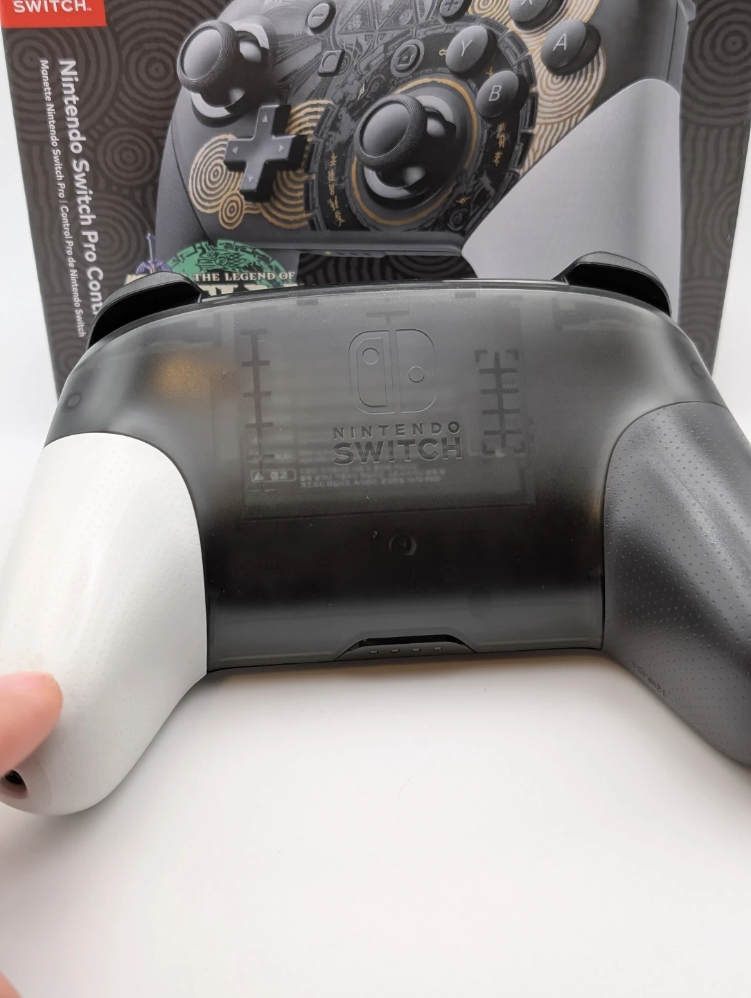 Nintendo Switch Pro Controller - Tears of the Kingdom Ed. - photo 4