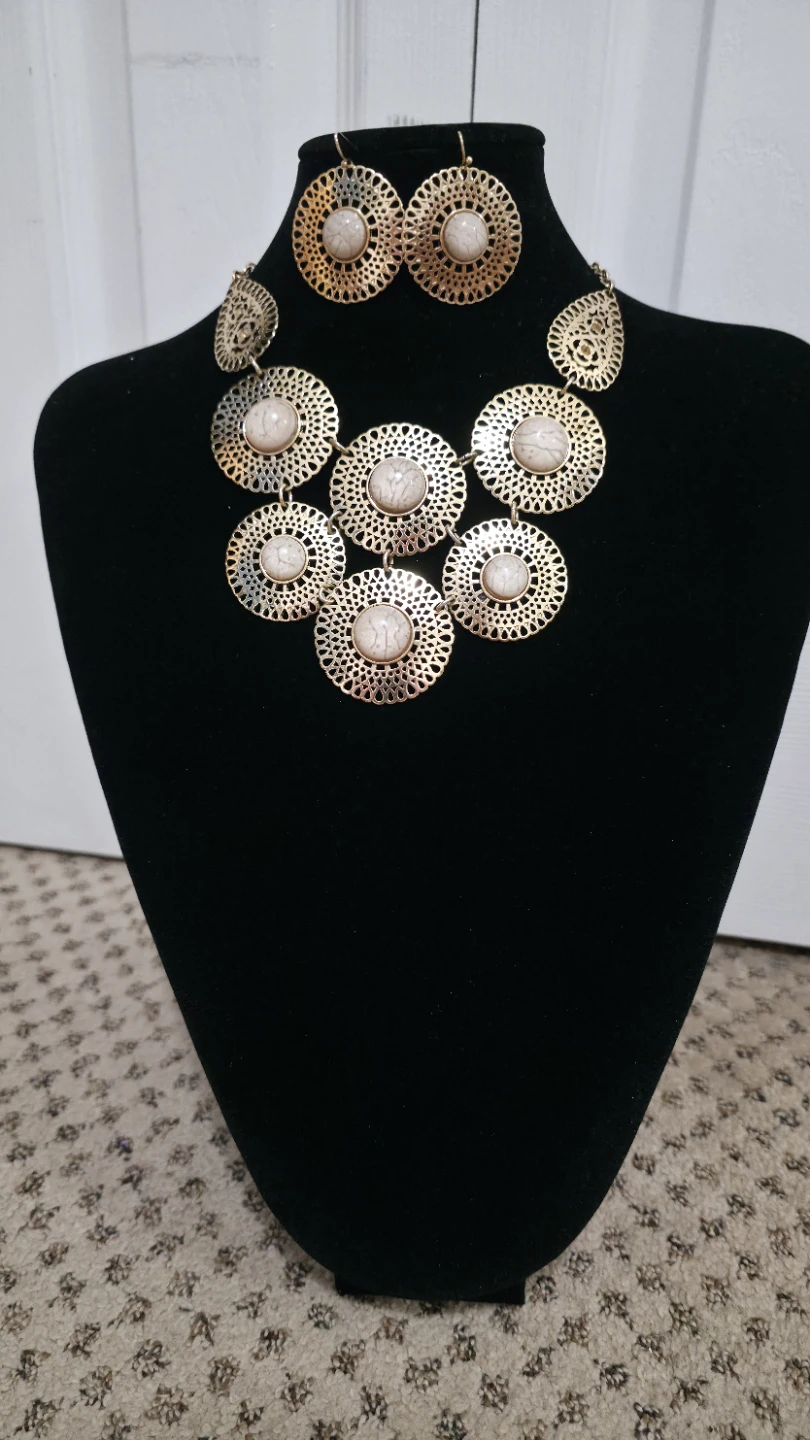 Necklace and Earring Set - photo 2