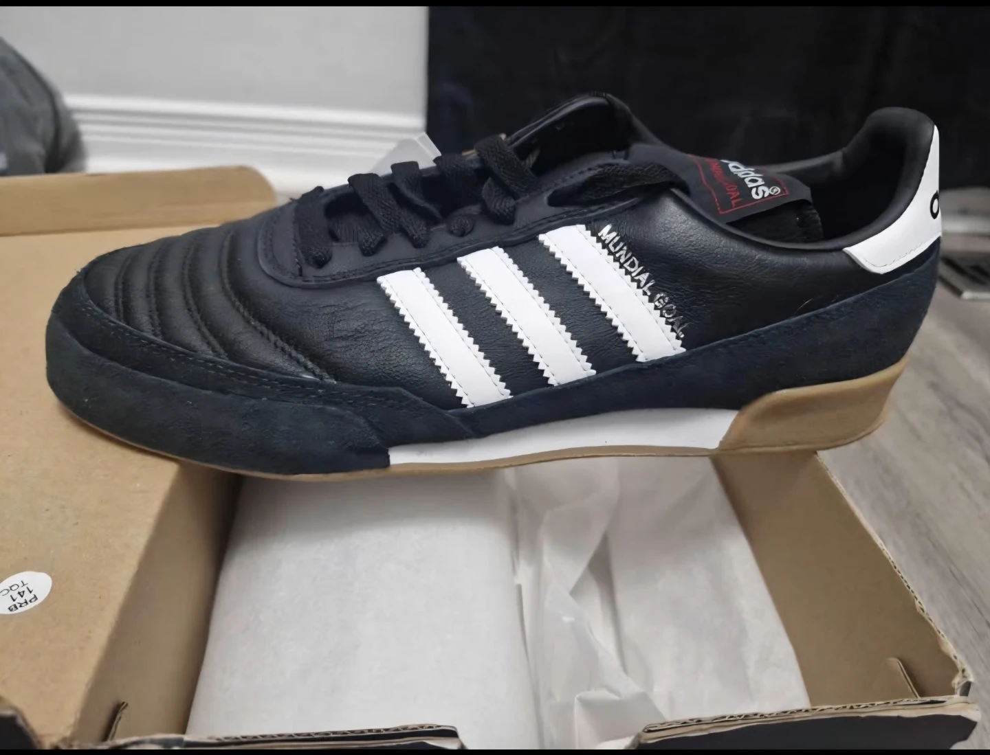 Adidas Mundial Goal Indoor Soccer Shoes - US 7
