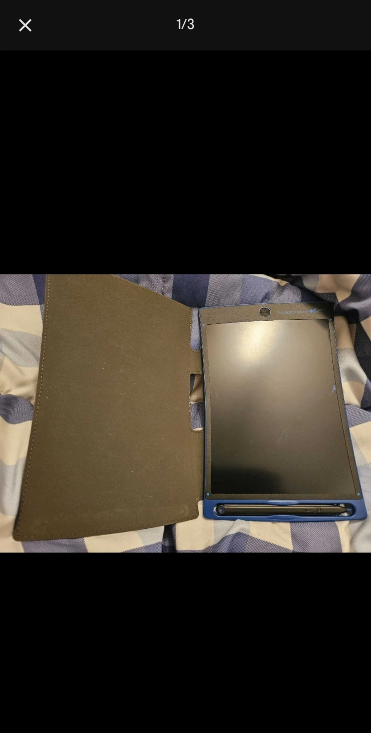 Boogie board electric pad with pencil