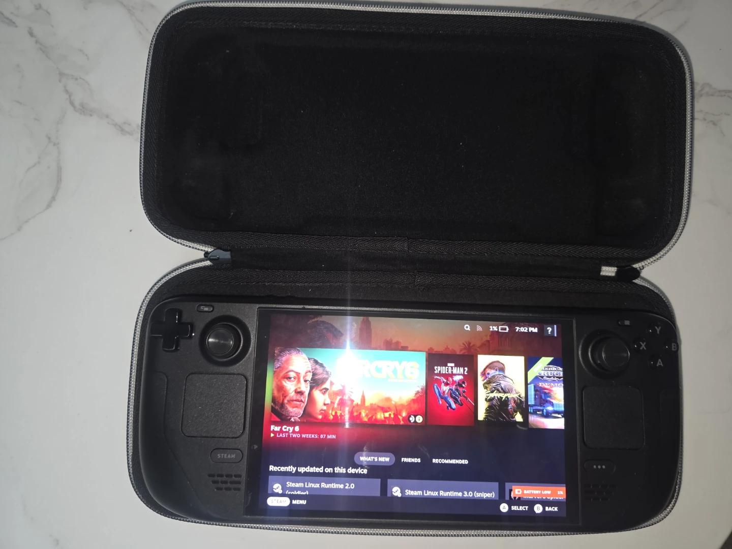 Valve Steam Deck 512GB  With Case and Charger