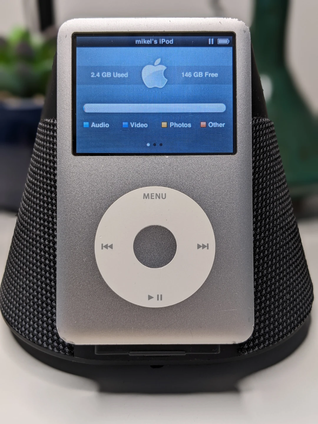 Apple iPod Classic 160GB – 6th Gen – Original Owner - photo 3