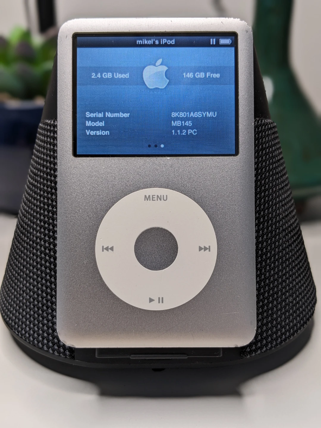 Apple iPod Classic 160GB – 6th Gen – Original Owner - photo 4