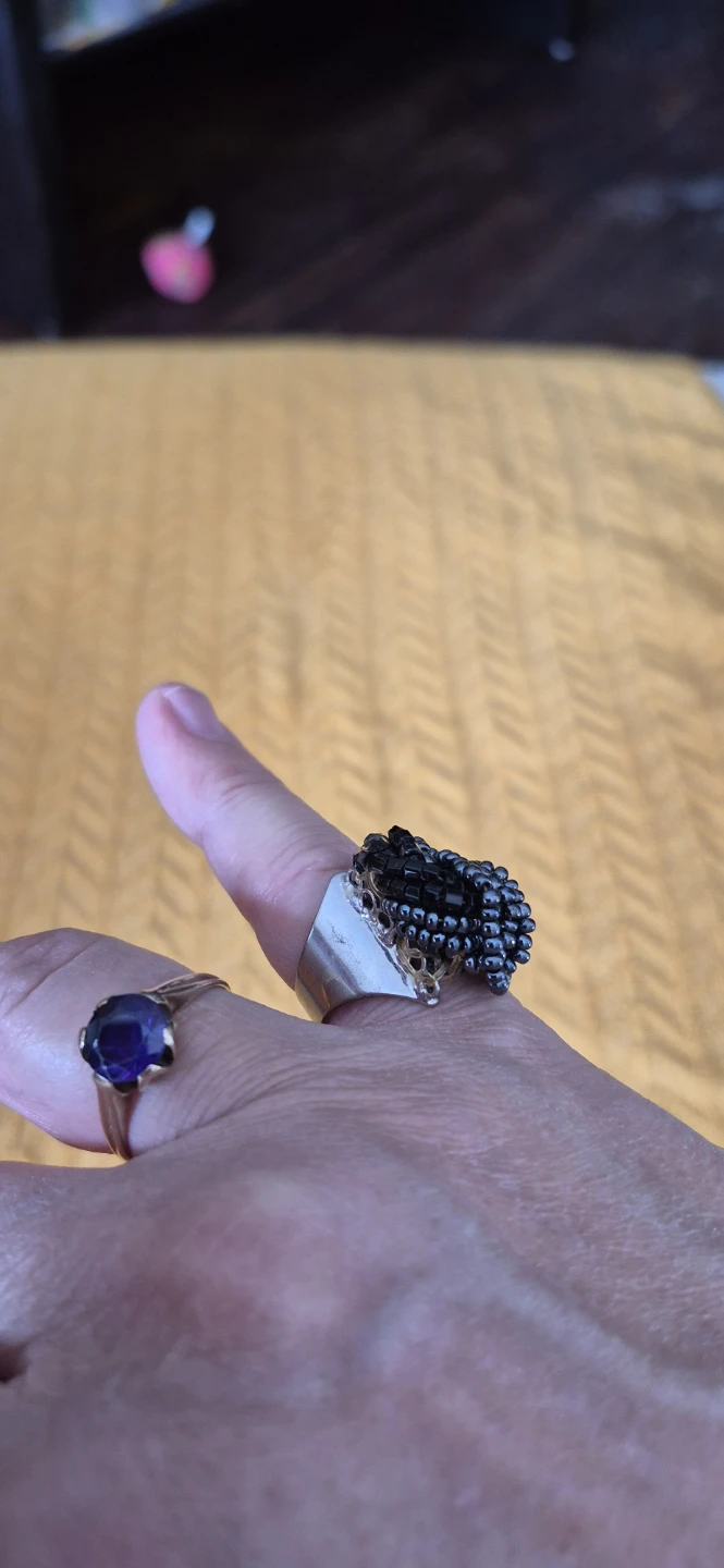 Black beaded ring - photo 2
