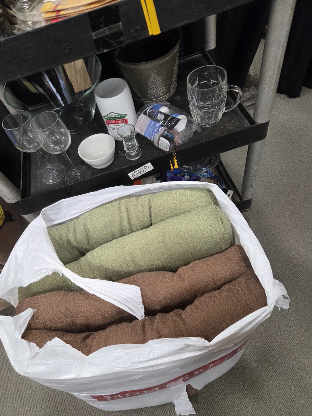 Free NO holds at all Assorted Home Decor & Kitchenware - photo 3
