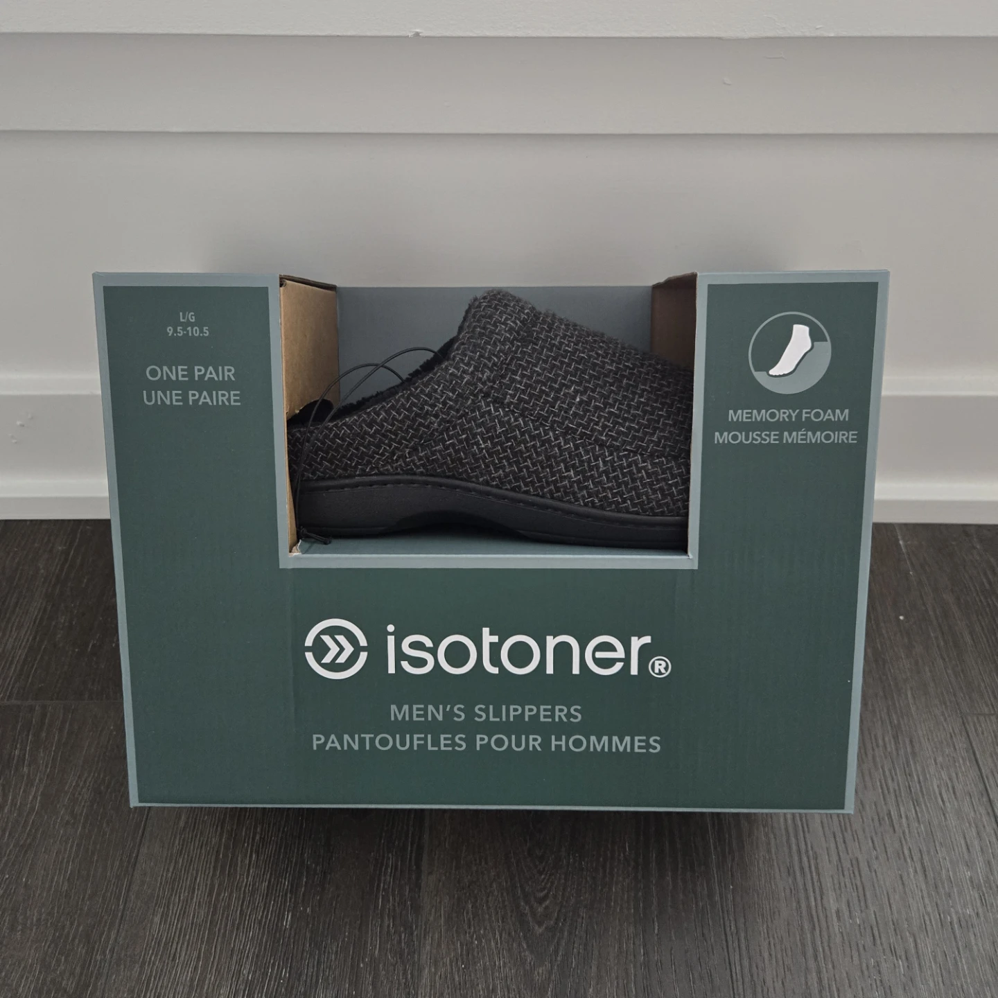 Isotoner Men's Memory Foam Slippers Size L/G (9.5-10.5)