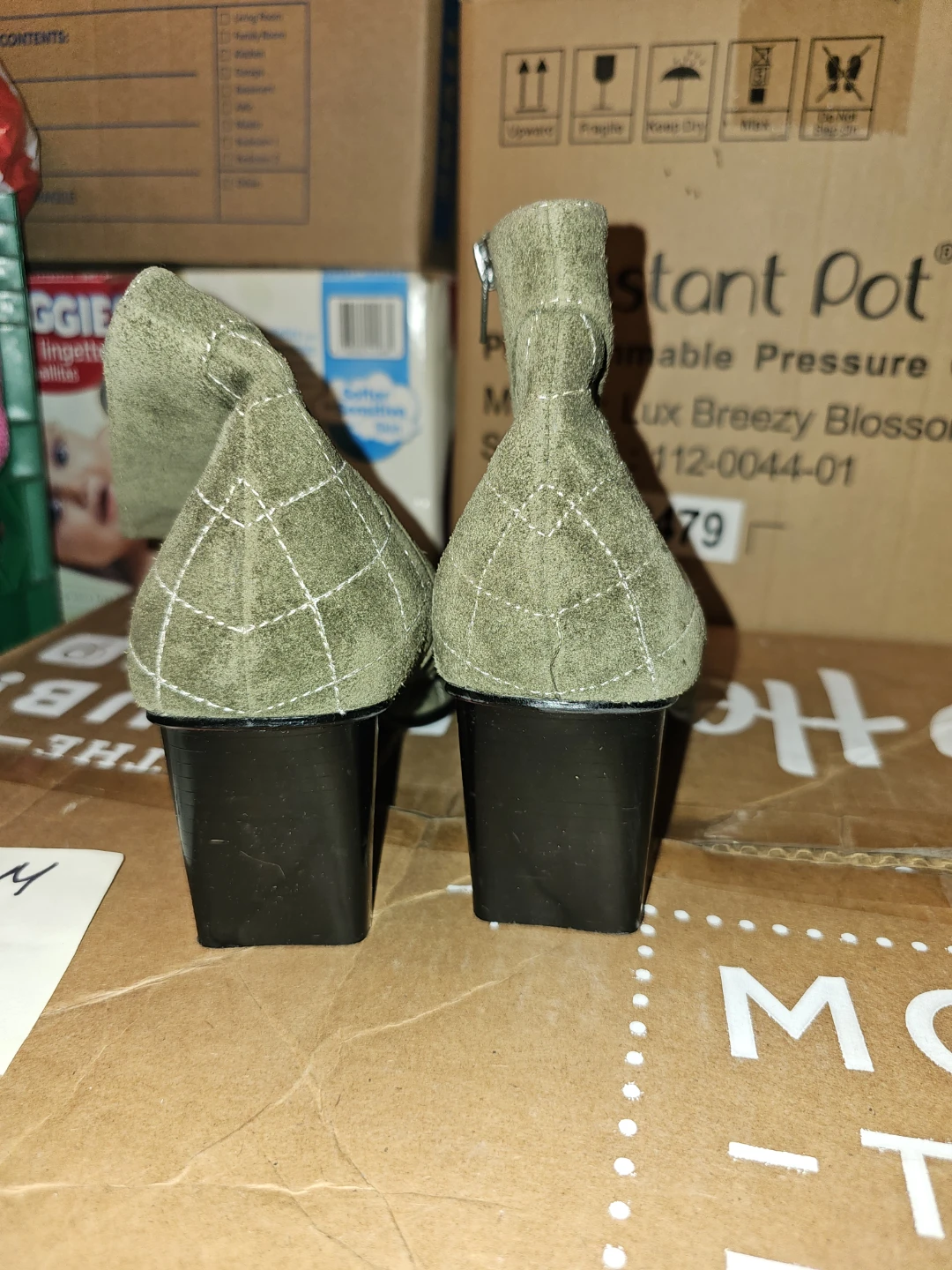 Women's White Mountain Olive Green Ankle Boots Size 9.5 - photo 3