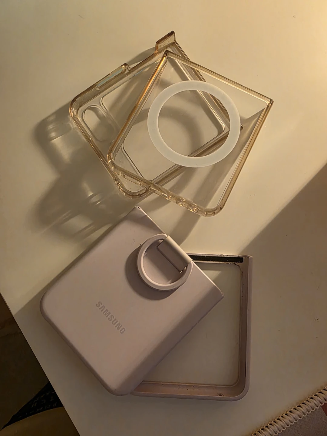 Samsung Z Flip 5 cases - photo 2