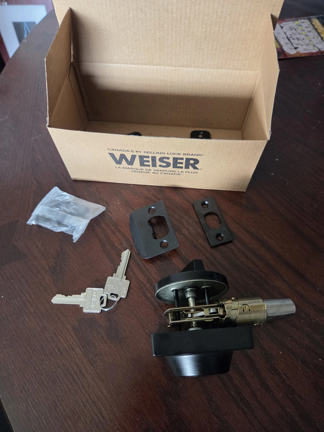 Weiser Lockset with Keys & Hardware - photo 3