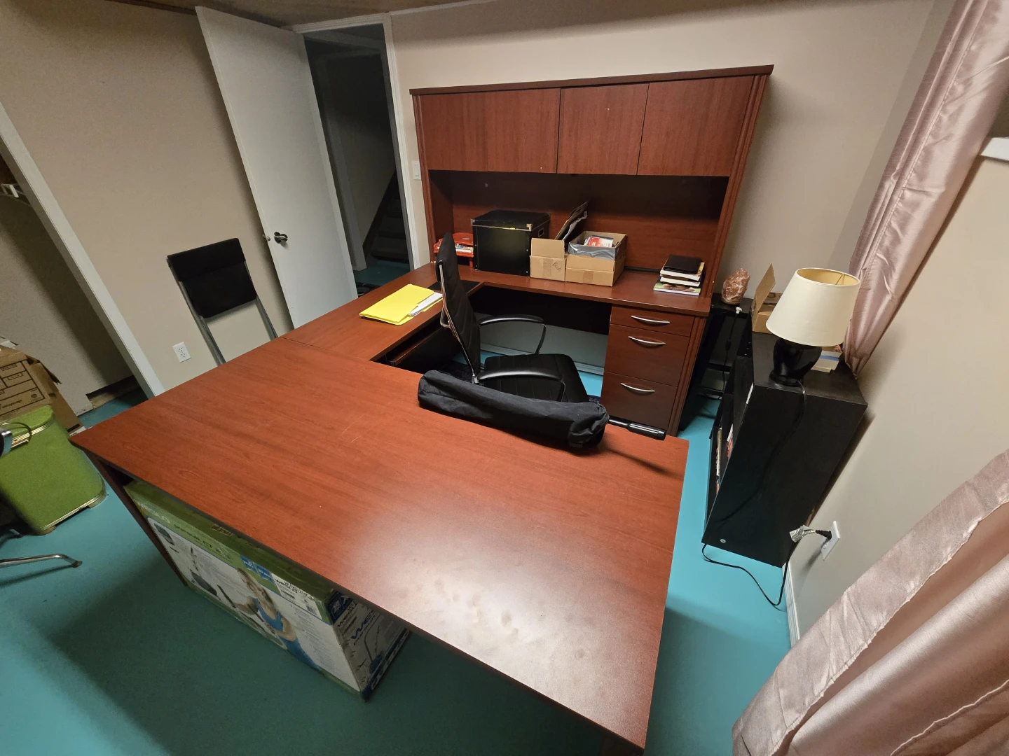 EXECUTIVE DESK / GOOD CONDITION / MUST GO - photo 2