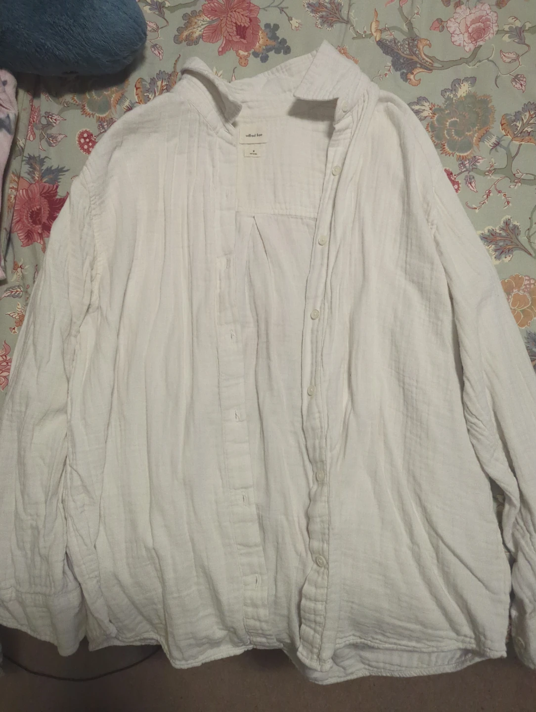 Wilfred free white dress shirt 100% cotton
