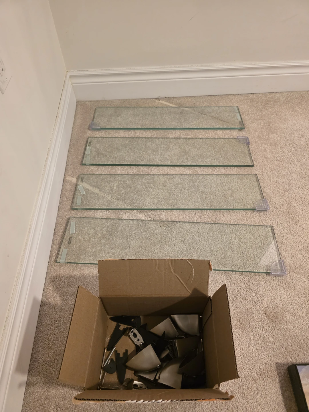Set of 4 Glass Shelves with Hardware