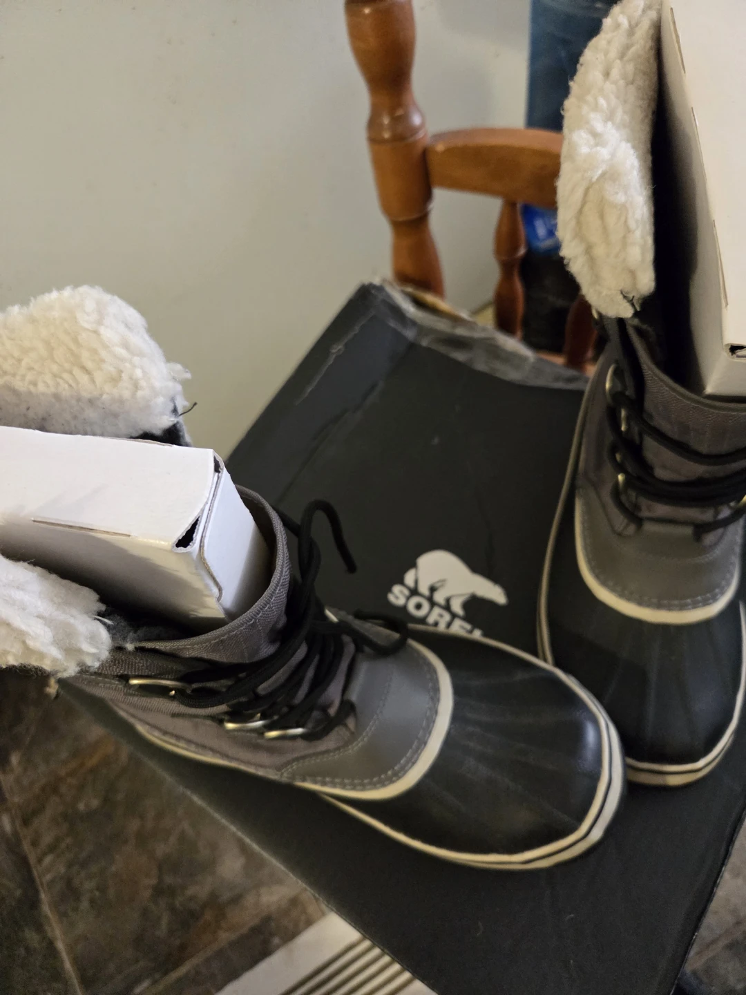 Sorel Women's Winter boots  - Size 8 - photo 2