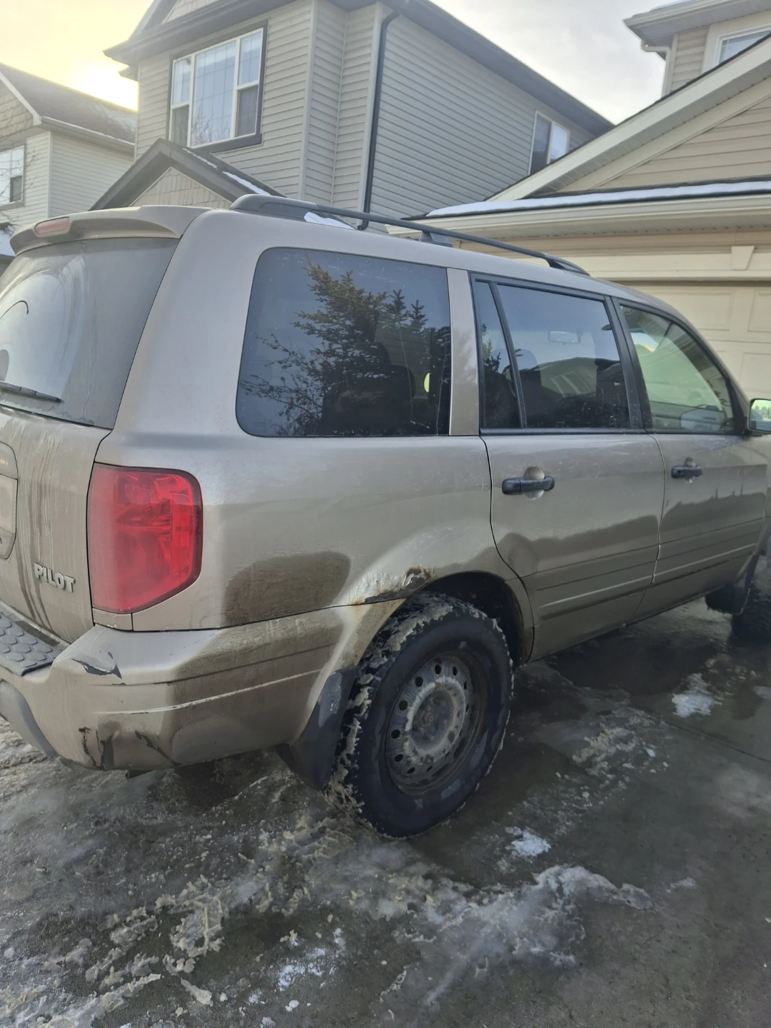 Honda Pilot SUV - photo 4
