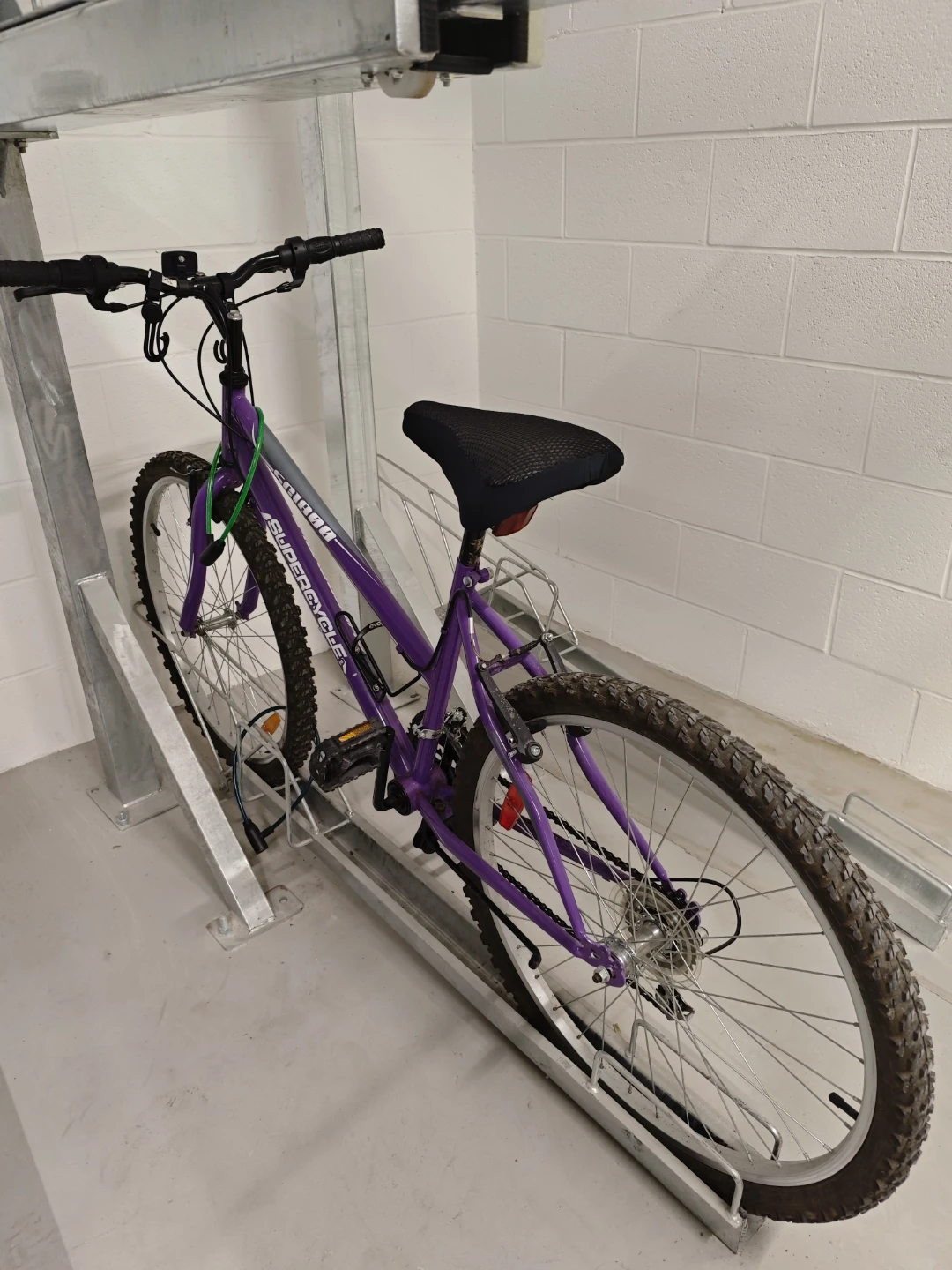 Supercycle SC1800 Mountain Bike with Helmet