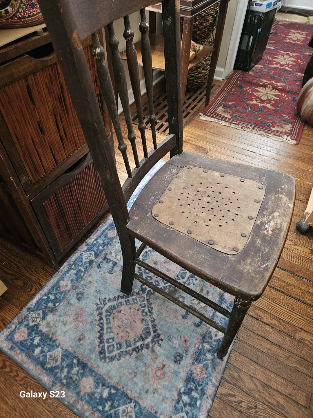 Vintage Wooden Chair - photo 3