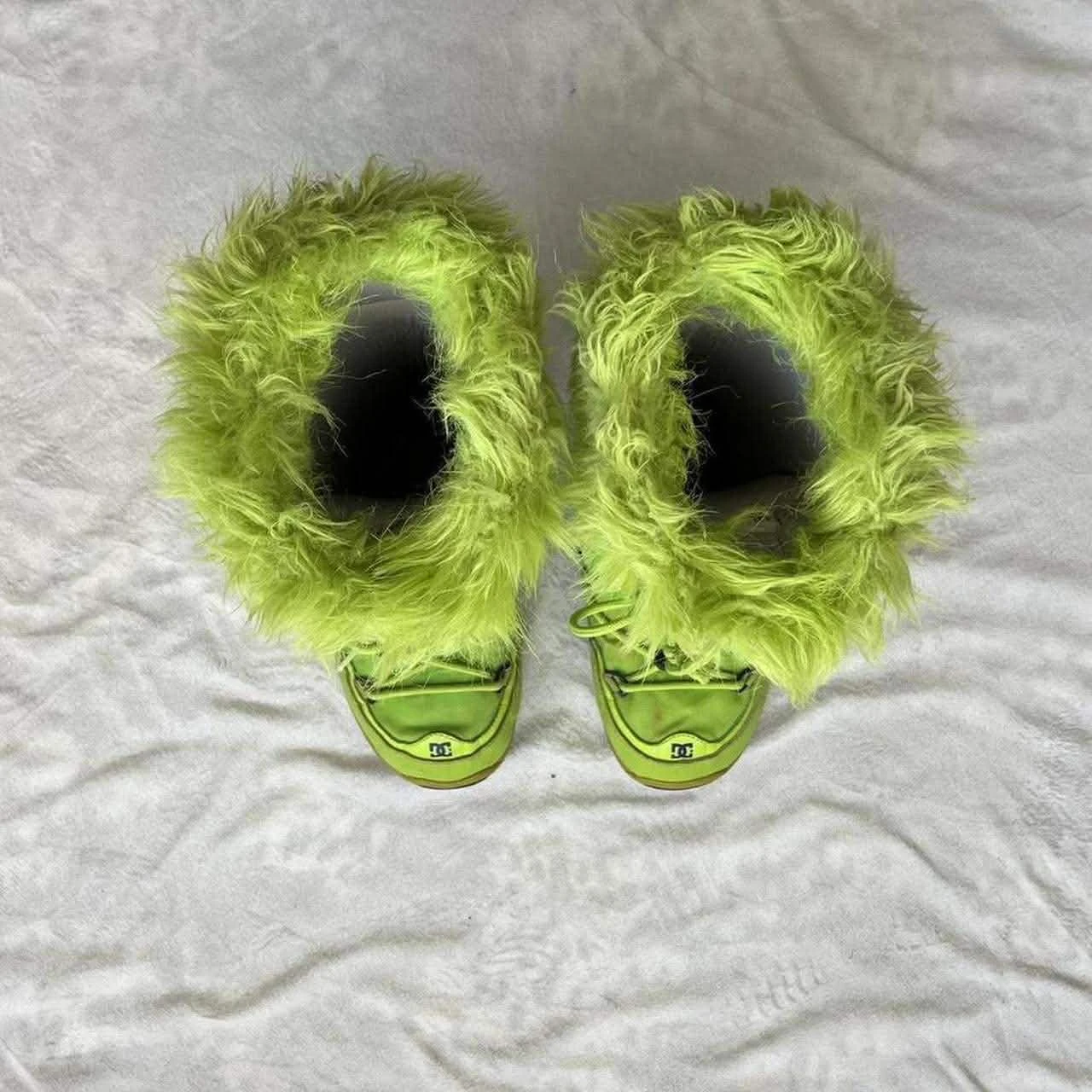 2008 Vintage DC Lime Green Moon Boots - photo 4