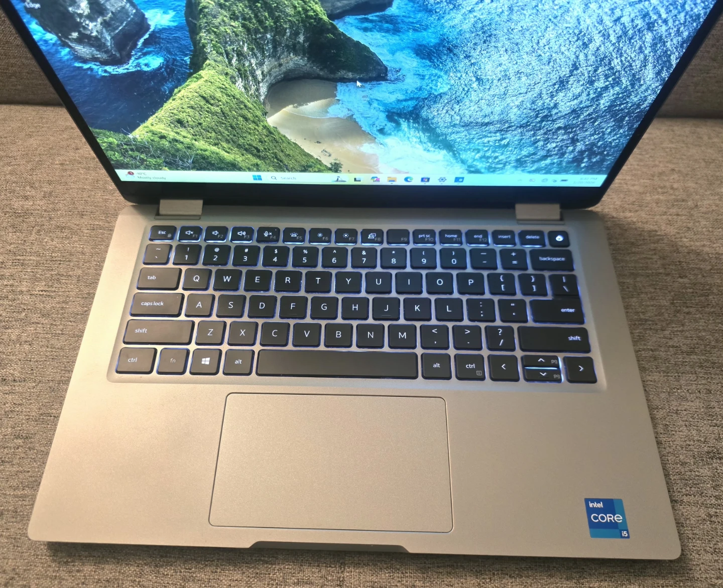 Dell Latitude 5320 2-in-1 Laptop - Win 11 - 8Gb Ram - 256Gb SSD